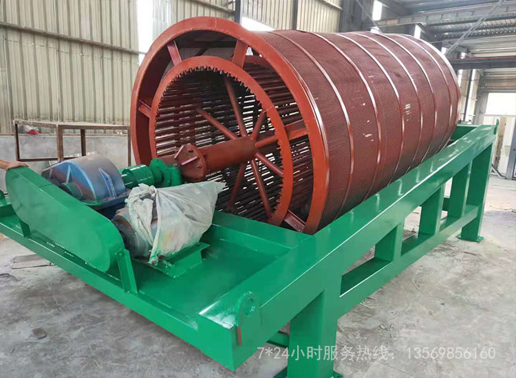 建筑垃圾筛分选用有轴滚筒筛还是无轴滚筒筛